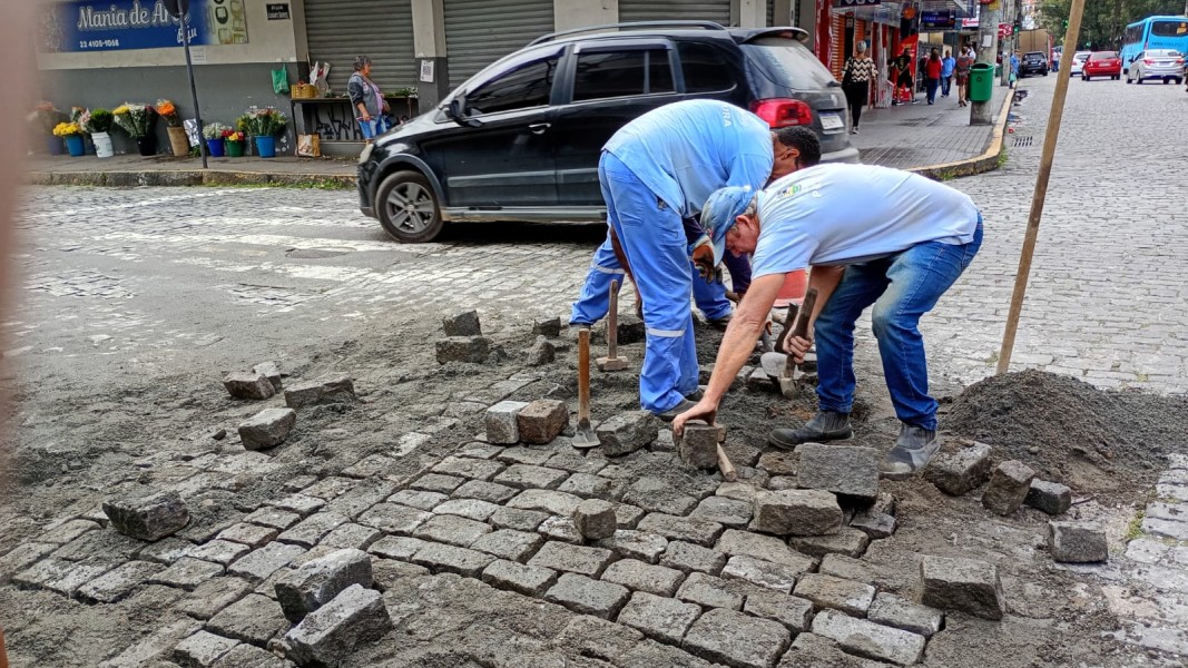 secretaria-de-infraestrutura-e-obras-conclui-intervencoes-em-calcamentos