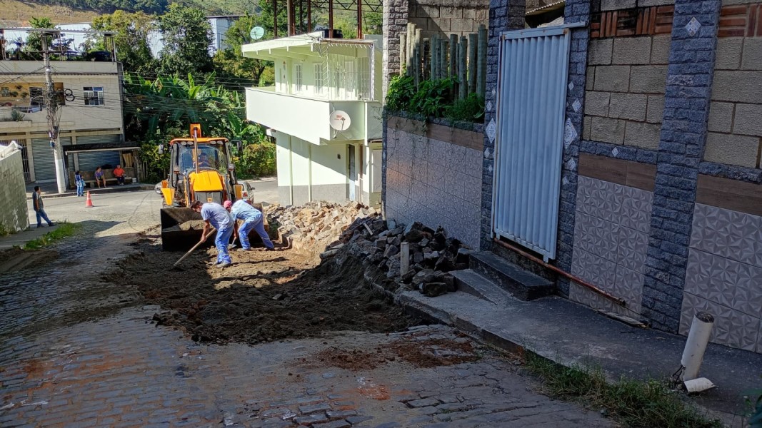 frentes-de-trabalho-avancam-com-manutencao-em-diversos-pontos-da-cidade