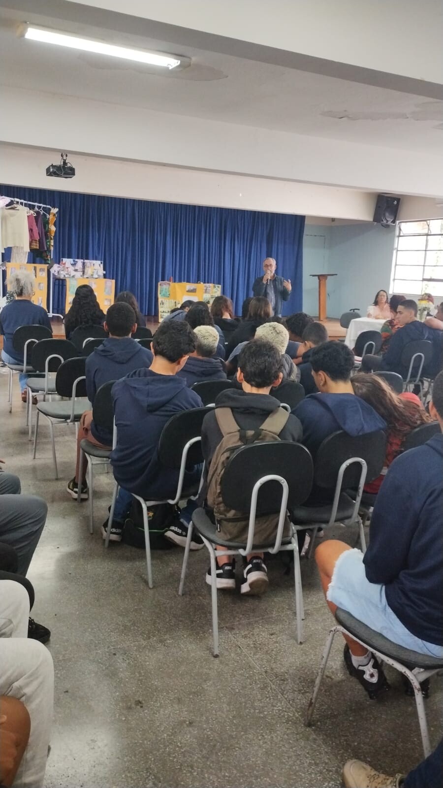 alunos-de-colegio-municipal-participam-de-projeto-de-leitura-baseado-no-livro-zuzu
